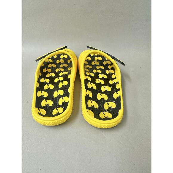 Crocs Classic Wu-Tang Slide Sandals in Yellow/Black Mens Size 5 Womens 7 - Picture 10 of 14